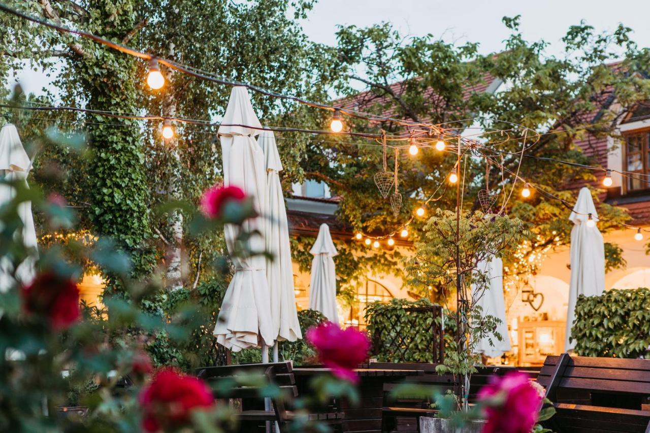 Oleander Romantik Zimmer Trausdorf an der Wulka ภายนอก รูปภาพ