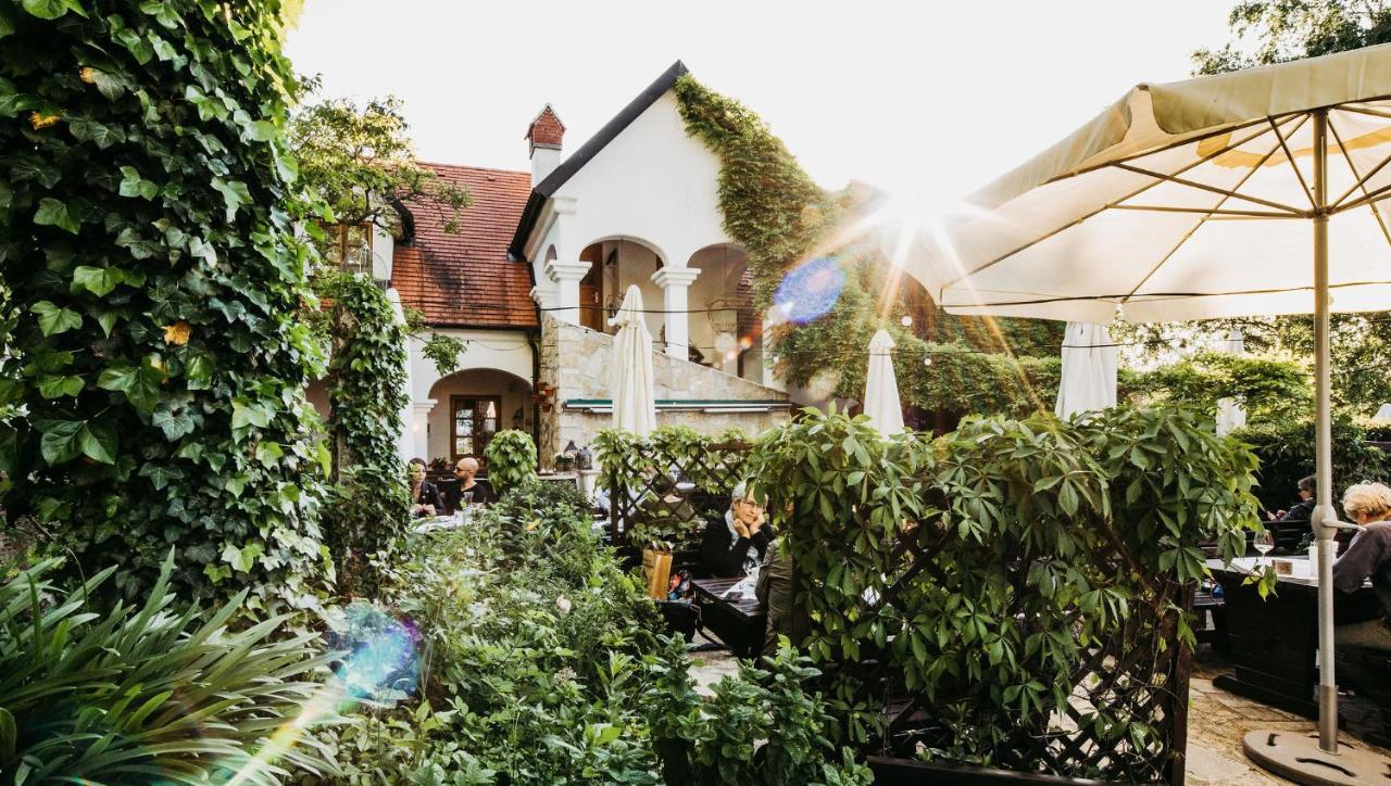 Oleander Romantik Zimmer Trausdorf an der Wulka ภายนอก รูปภาพ